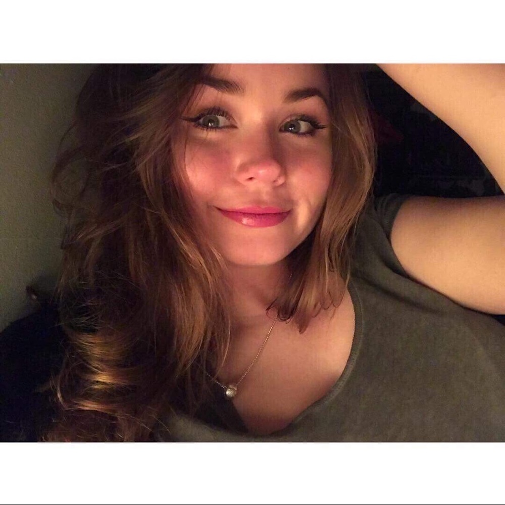 Meet your Posher, Charlotte